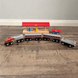 Brio Sweden Vintage Classic Wooden Train Set Santa Fe with Red and Gray Design